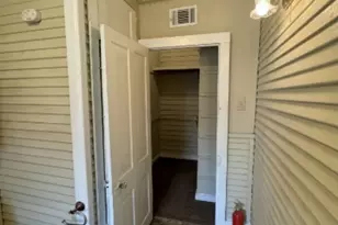 302 S Burleson St, Kyle, TX 78640 - Photo 6