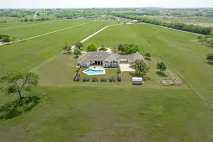 194 Gabriel Meadows Dr, Hutto, TX 78634 - Photo 6