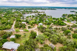 204 W Lakeshore Dr, Sunrise Beach Village, TX 78643 - Photo 1