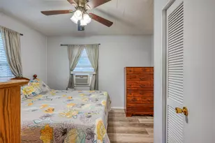 204 W Lakeshore Dr, Sunrise Beach Village, TX 78643 - Photo 16