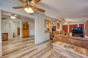 204 W Lakeshore Dr, Sunrise Beach Village, TX 78643 - Photo 10