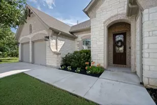 2100 Highland Ridge Rd, Georgetown, TX 78628 - Photo 2
