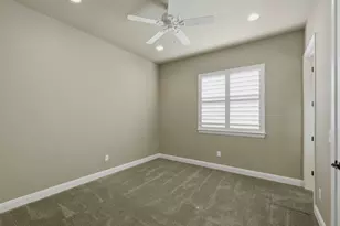 120 W Vienna Dr, Hutto, TX 78634 - Photo 18