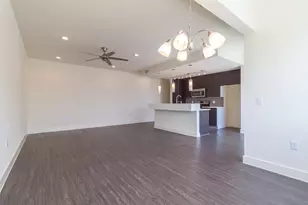 604 N Bluff Dr, Austin, TX 78745 - Photo 10