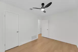 1008 Wilks Ave, Austin, TX 78752 - Photo 30