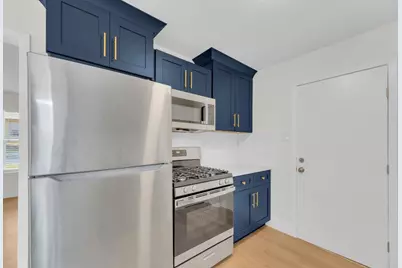 1008 Wilks Avenue, Austin, TX 78752 - Photo 4