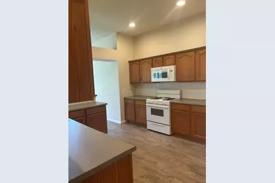 108 Pond Way, Hutto, TX 78634 - Photo 4