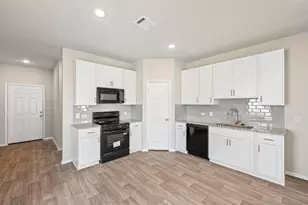 358 Golden Paint Trl, Liberty Hill, TX 78642 - Photo 6