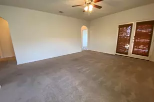 408 Farmer Ln, Jarrell, TX 76537 - Photo 10