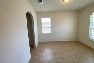 408 Farmer Ln, Jarrell, TX 76537 - Photo 6