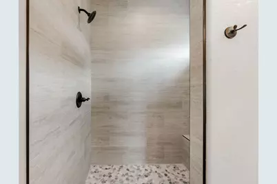 103 Lentz Main Street, Red Rock, TX 78662 - Photo 18