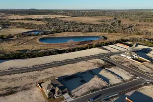 201 Shadow Dr, Liberty Hill, TX 78642 - Photo 16