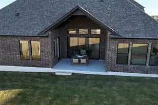 201 Shadow Dr, Liberty Hill, TX 78642 - Photo 14