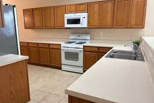 318 Crockett Loop, Georgetown, TX 78633 - Photo 10