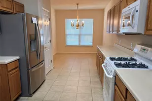 318 Crockett Loop, Georgetown, TX 78633 - Photo 8