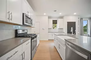 2500 Forest Creek Dr, Round Rock, TX 78665 - Photo 12