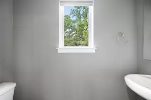 2500 Forest Creek Dr, Round Rock, TX 78665 - Photo 16