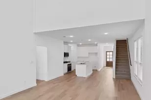 17625 Chamoix Dr, Austin, TX 78738 - Photo 8