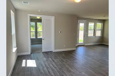 128 Free Stone Drive, Georgetown, TX 78628 - Photo 4
