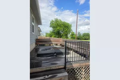 7517 Smallwood Drive, Austin, TX 78724 - Photo 14