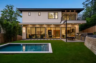 1102 Summit St, Austin, TX 78741 - Photo 1