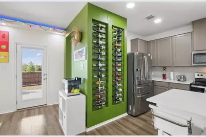 102 Whitney Drive, Elgin, TX 78621 - Photo 4