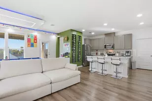 102 Whitney Dr, Elgin, TX 78621 - Photo 2