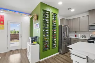 102 Whitney Dr, Elgin, TX 78621 - Photo 8