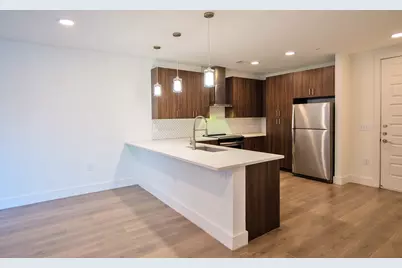 2213 Poquito Street #313, Austin, TX 78722 - Photo 2