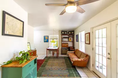 208 Hackberry Street, Lockhart, TX 78644 - Photo 4