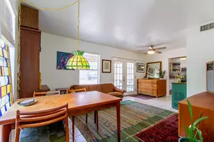 208 Hackberry St, Lockhart, TX 78644 - Photo 2
