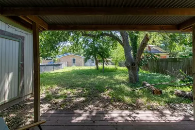 208 Hackberry Street, Lockhart, TX 78644 - Photo 16