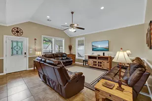 186 River Villas Ct, New Braunfels, TX 78132 - Photo 8