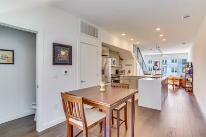 2002 E 7th Street #224, Austin, TX 78702 - Photo 4