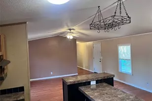 124 Alum Creek Dr, Paige, TX 78659 - Photo 6