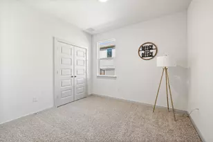 212 Florenz Ln, Georgetown, TX 78628 - Photo 22