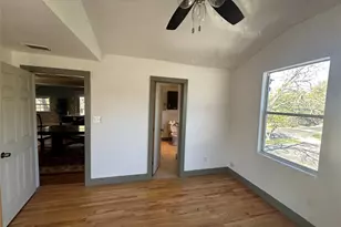 1822 W 35th St, Austin, TX 78703 - Photo 12