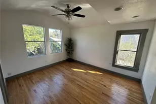 1822 W 35th St, Austin, TX 78703 - Photo 10