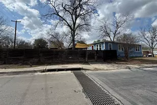 1402 Mardell St, San Antonio, TX 78201 - Photo 22