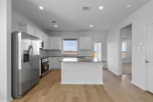 137 Hatari Trl, Jarrell, TX 76537 - Photo 4