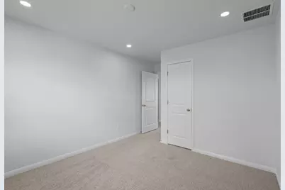 137 Hatari Trail, Jarrell, TX 76537 - Photo 10