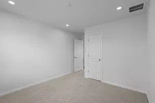 137 Hatari Trl, Jarrell, TX 76537 - Photo 10