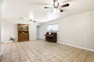125 Glendale St, Luling, TX 78648 - Photo 4