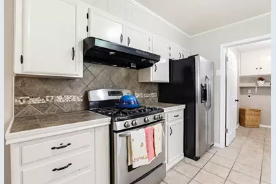 125 Glendale Street, Luling, TX 78648 - Photo 6