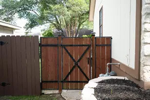 1601 Primrose Trail, Round Rock, TX 78664 - Photo 16