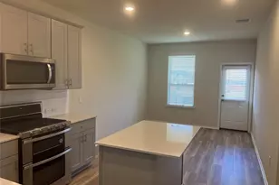 427 Tree Nut Loop, Buda, TX 78610 - Photo 6