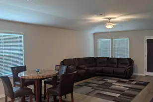 1015 Bluejack Wy, Hutto, TX 78634 - Photo 4