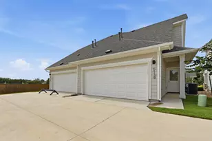513 Burlington Dr, Buda, TX 78610 - Photo 24