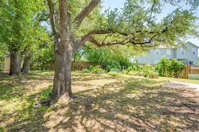 1707 Overhill Drive, Austin, TX 78721 - Photo 32