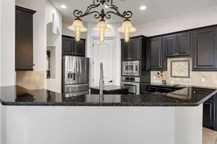 1 Treehaven Ln, The Hills, TX 78738 - Photo 10